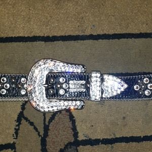 B Simone belt
